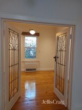 https://images.listonce.com.au/custom/160x/listings/11-stanley-street-brunswick-vic-3056/237/01985237_img_01.jpg?BA6uoUZHOIk