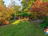 https://images.listonce.com.au/custom/160x/listings/11-stephen-avenue-montrose-vic-3765/851/01524851_img_27.jpg?J2dtDHRQauo