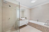 https://images.listonce.com.au/custom/160x/listings/11-stewart-terrace-macleod-vic-3085/227/01635227_img_08.jpg?GvrMVjzGkkw