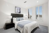 https://images.listonce.com.au/custom/160x/listings/11-sweetbox-walk-malvern-east-vic-3145/084/01609084_img_10.jpg?QjChHBIdbAQ