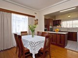 https://images.listonce.com.au/custom/160x/listings/11-tate-street-pascoe-vale-south-vic-3044/490/00847490_img_03.jpg?qTTF-R4BQOE