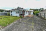 https://images.listonce.com.au/custom/160x/listings/11-trent-street-glen-iris-vic-3146/805/01988805_img_01.jpg?whD-Ped6ysM