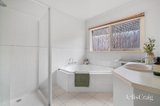 https://images.listonce.com.au/custom/160x/listings/11-valley-park-grove-eltham-vic-3095/818/01780818_img_08.jpg?dNealYLRtvU
