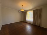 https://images.listonce.com.au/custom/160x/listings/11-venice-court-glen-waverley-vic-3150/892/01855892_img_09.jpg?18Llsst44v8