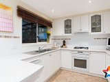 https://images.listonce.com.au/custom/160x/listings/11-walker-road-montrose-vic-3765/522/01529522_img_04.jpg?9fqQgN24A1U