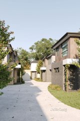 https://images.listonce.com.au/custom/160x/listings/11-warwick-place-tullamarine-vic-3043/438/01638438_img_06.jpg?i4eMci8AxXw