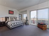 https://images.listonce.com.au/custom/160x/listings/11-watersedge-williamstown-vic-3016/774/01202774_img_03.jpg?qa4mkbUmU1s