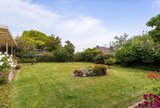 https://images.listonce.com.au/custom/160x/listings/11-wave-avenue-mount-waverley-vic-3149/105/01915105_img_07.jpg?tVrTkMLFw6c