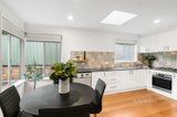 https://images.listonce.com.au/custom/160x/listings/11-winifred-road-mooroolbark-vic-3138/930/01234930_img_04.jpg?QdjQYjhdowA