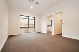 https://images.listonce.com.au/custom/160x/listings/11-woodview-court-croydon-north-vic-3136/851/01892851_img_04.jpg?939eyTvNttY