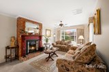https://images.listonce.com.au/custom/160x/listings/11-yering-place-chirnside-park-vic-3116/405/01900405_img_03.jpg?lia3llOBVlw