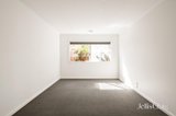 https://images.listonce.com.au/custom/160x/listings/11-zenith-road-beveridge-vic-3753/954/01987954_img_07.jpg?LTolQFmAS3g