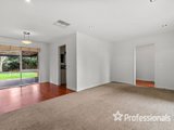 https://images.listonce.com.au/custom/160x/listings/110-bellara-drive-croydon-vic-3136/773/01525773_img_02.jpg?aewWuAk5Pto