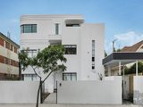 https://images.listonce.com.au/custom/160x/listings/110-ellesmere-road-windsor-vic-3181/025/01679025_img_01.jpg?j31b3u3pepw