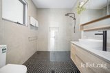 https://images.listonce.com.au/custom/160x/listings/110-embankment-grove-chelsea-vic-3196/947/01916947_img_04.jpg?BsDKvzBilCI