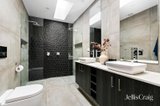 https://images.listonce.com.au/custom/160x/listings/110-park-street-st-kilda-west-vic-3182/045/01865045_img_14.jpg?DEcxC8A3Mb8