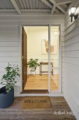https://images.listonce.com.au/custom/160x/listings/110-sheffield-street-eltham-vic-3095/463/01773463_img_03.jpg?ZmYl8pMidK4