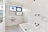 https://images.listonce.com.au/custom/160x/listings/1100-murrumbeena-road-murrumbeena-vic-3163/000/01972000_img_06.jpg?WfNxcQ2a9T4