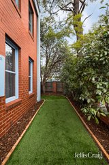 https://images.listonce.com.au/custom/160x/listings/11013-dandenong-road-malvern-east-vic-3145/902/01934902_img_12.jpg?G3qgtJit2tU