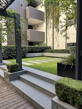 https://images.listonce.com.au/custom/160x/listings/1102-hobson-street-south-yarra-vic-3141/498/01694498_img_01.jpg?WI5sD04qgL4