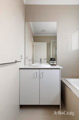 https://images.listonce.com.au/custom/160x/listings/1105-power-avenue-chadstone-vic-3148/718/01787718_img_17.jpg?sX1O5rhdmzg
