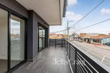 https://images.listonce.com.au/custom/160x/listings/11088-hudsons-road-spotswood-vic-3015/188/01929188_img_06.jpg?HJ3gJOtK3yQ
