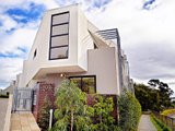 https://images.listonce.com.au/custom/160x/listings/1109-asling-street-brighton-vic-3186/001/01795001_img_01.jpg?BNEWBrvDemk