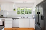 https://images.listonce.com.au/custom/160x/listings/111-3-anderson-street-bentleigh-vic-3204/007/01157007_img_06.jpg?MH7ozG6uxnM