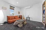 https://images.listonce.com.au/custom/160x/listings/111-clunes-road-creswick-vic-3363/288/01982288_img_11.jpg?ebMIVT95ZeI
