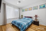 https://images.listonce.com.au/custom/160x/listings/111-coles-court-beaumaris-vic-3193/617/01857617_img_08.jpg?CpPSxnIAOn4