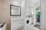 https://images.listonce.com.au/custom/160x/listings/111-coles-court-beaumaris-vic-3193/617/01857617_img_10.jpg?bPdX2SA5AQo