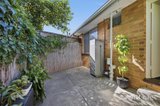 https://images.listonce.com.au/custom/160x/listings/111-coles-court-beaumaris-vic-3193/617/01857617_img_12.jpg?RiXULc6QsWE