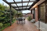 https://images.listonce.com.au/custom/160x/listings/111-davy-lane-forest-hill-vic-3131/058/01928058_img_12.jpg?myQbQ5cnIfQ