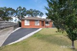 https://images.listonce.com.au/custom/160x/listings/111-elgata-close-meadow-heights-vic-3048/575/01862575_img_05.jpg?oPf4zegt42g