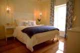 https://images.listonce.com.au/custom/160x/listings/111-eureka-street-ballarat-east-vic-3350/390/01736390_img_06.jpg?rINZBZekixQ