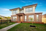 https://images.listonce.com.au/custom/160x/listings/111-hillview-avenue-mount-waverley-vic-3149/890/01928890_img_01.jpg?YFQeRhq08tc