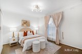 https://images.listonce.com.au/custom/160x/listings/111-lawrence-road-mount-waverley-vic-3149/213/01752213_img_06.jpg?qlG-K4oCmM4