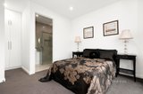 https://images.listonce.com.au/custom/160x/listings/111-lind-street-strathmore-vic-3041/227/01062227_img_09.jpg?nALEwa06-lY