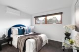 https://images.listonce.com.au/custom/160x/listings/111-marian-court-eltham-north-vic-3095/674/01773674_img_09.jpg?1OnlOlGptls