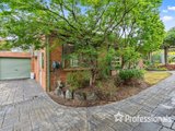 https://images.listonce.com.au/custom/160x/listings/111-meadow-road-croydon-north-vic-3136/637/01525637_img_02.jpg?IaSqHUxVVIk