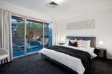 https://images.listonce.com.au/custom/160x/listings/111-park-street-st-kilda-west-vic-3182/396/01572396_img_10.jpg?B-18KLrqcgM