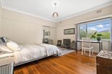 https://images.listonce.com.au/custom/160x/listings/111-through-road-camberwell-vic-3124/574/01519574_img_11.jpg?gUFajAkM0_o