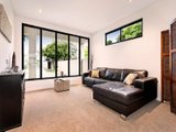 https://images.listonce.com.au/custom/160x/listings/111-winfield-road-balwyn-north-vic-3104/060/01684060_img_02.jpg?UTSCdpQ-bO0