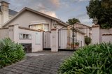 https://images.listonce.com.au/custom/160x/listings/1110-prospect-hill-road-canterbury-vic-3126/893/01415893_img_11.jpg?aI5ChFlQjfA