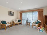 https://images.listonce.com.au/custom/160x/listings/11100-hull-road-croydon-vic-3136/590/01525590_img_06.jpg?l8FruiV13Y8