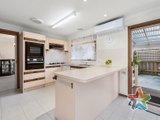 https://images.listonce.com.au/custom/160x/listings/11100-hull-road-croydon-vic-3136/590/01525590_img_07.jpg?8Ci8o-89Leo