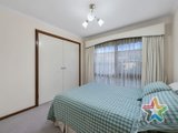 https://images.listonce.com.au/custom/160x/listings/11100-hull-road-croydon-vic-3136/590/01525590_img_11.jpg?RjEmvfdS89k