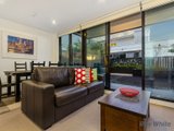 https://images.listonce.com.au/custom/160x/listings/1111-archibald-st-box-hill-vic-3128/440/01743440_img_02.jpg?cTkqc0obLpo