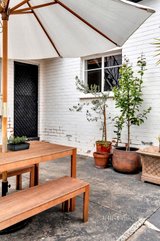 https://images.listonce.com.au/custom/160x/listings/11115-dawson-street-brunswick-west-vic-3055/217/01583217_img_08.jpg?qaNMkNLx03Y