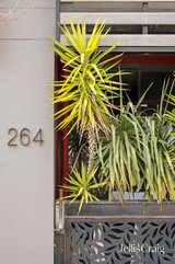 https://images.listonce.com.au/custom/160x/listings/111262-264-drummond-street-carlton-vic-3053/325/01780325_img_11.jpg?XvpzZ7p4eQk